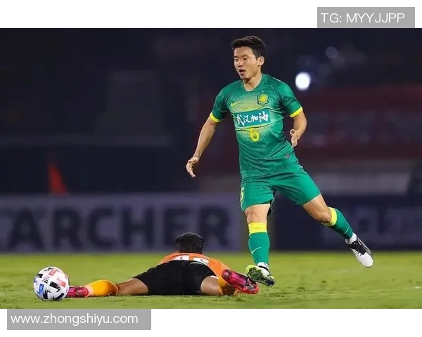 被抛弃的足球明星如何在逆境中重生与追寻自我价值的故事